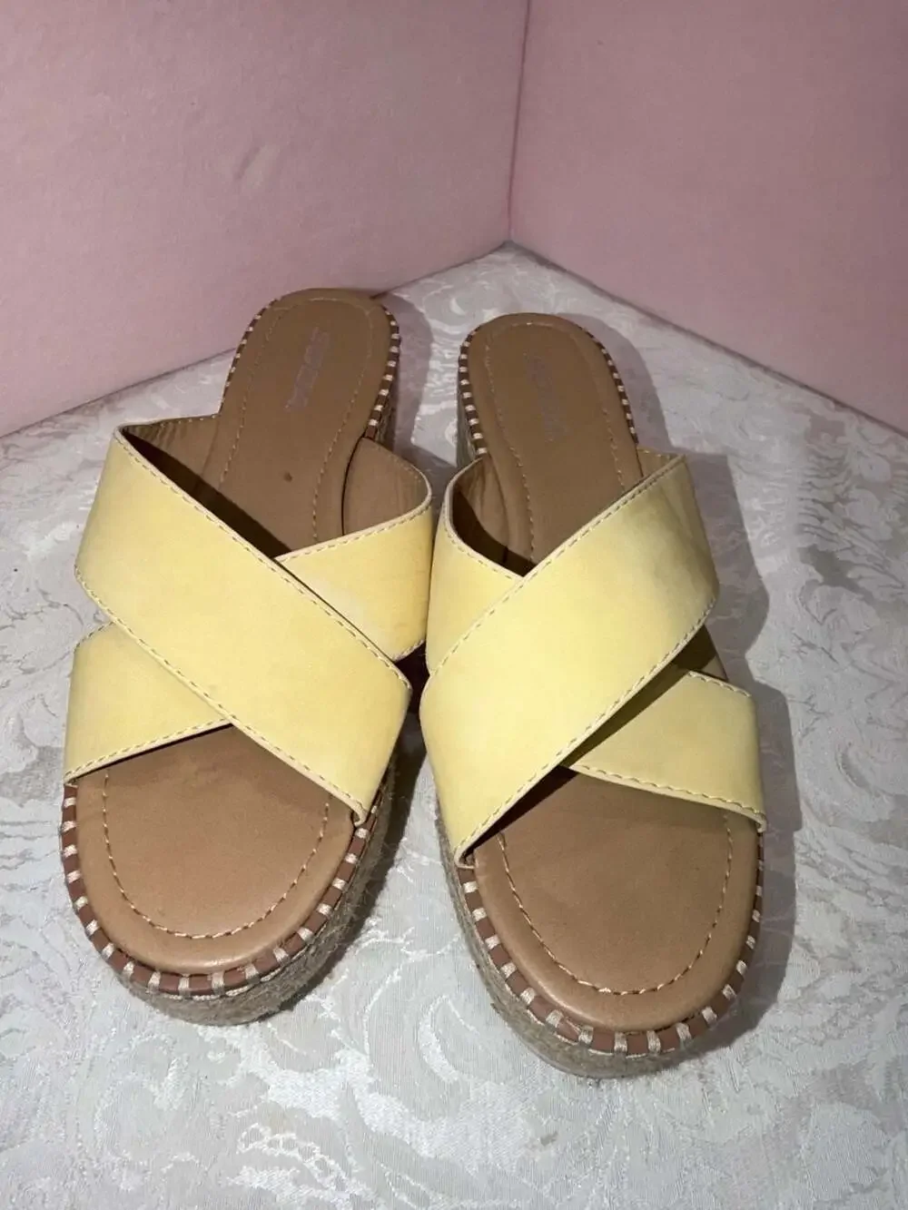 Soda Yellow Faux Suede Criss Cross Espadrille Platform Wedge Sandals Size 10